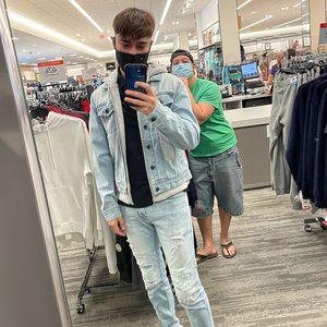 Meet your Posher, Sam-nelson